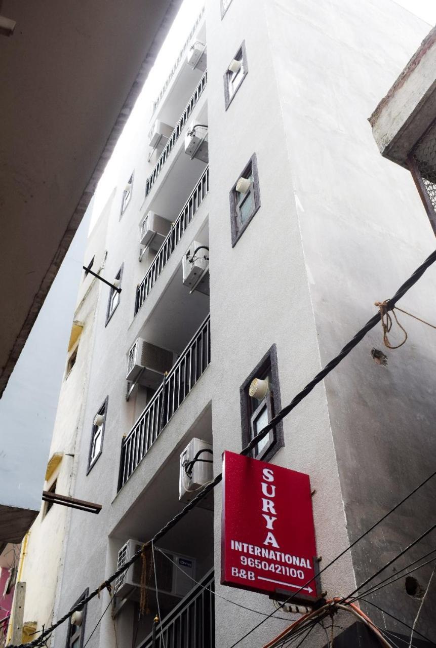 Surya International Bed and Breakfast New Delhi Buitenkant foto